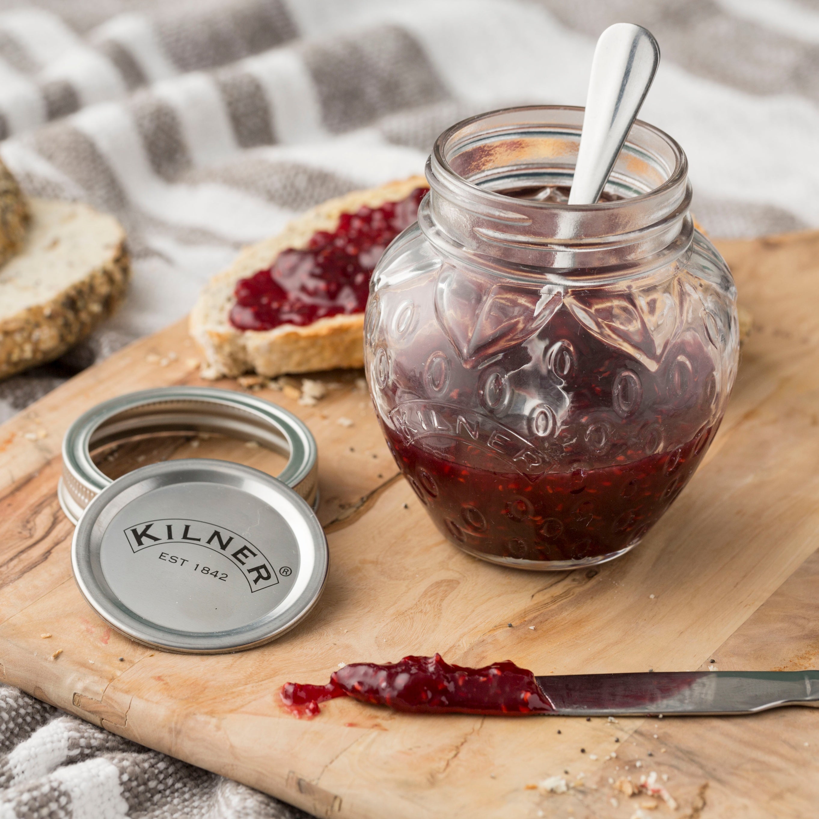 Strawberry Fruit Jar, 400ml